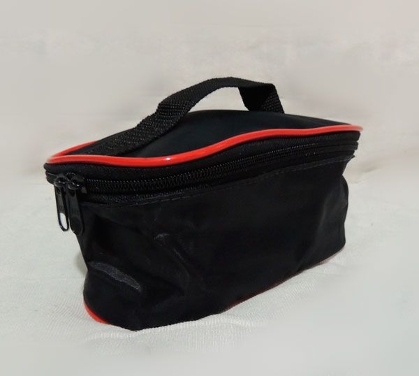 Necessaire